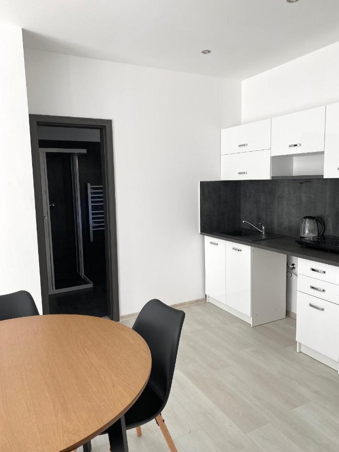 Mg Apartments Štúrovo Exterior foto